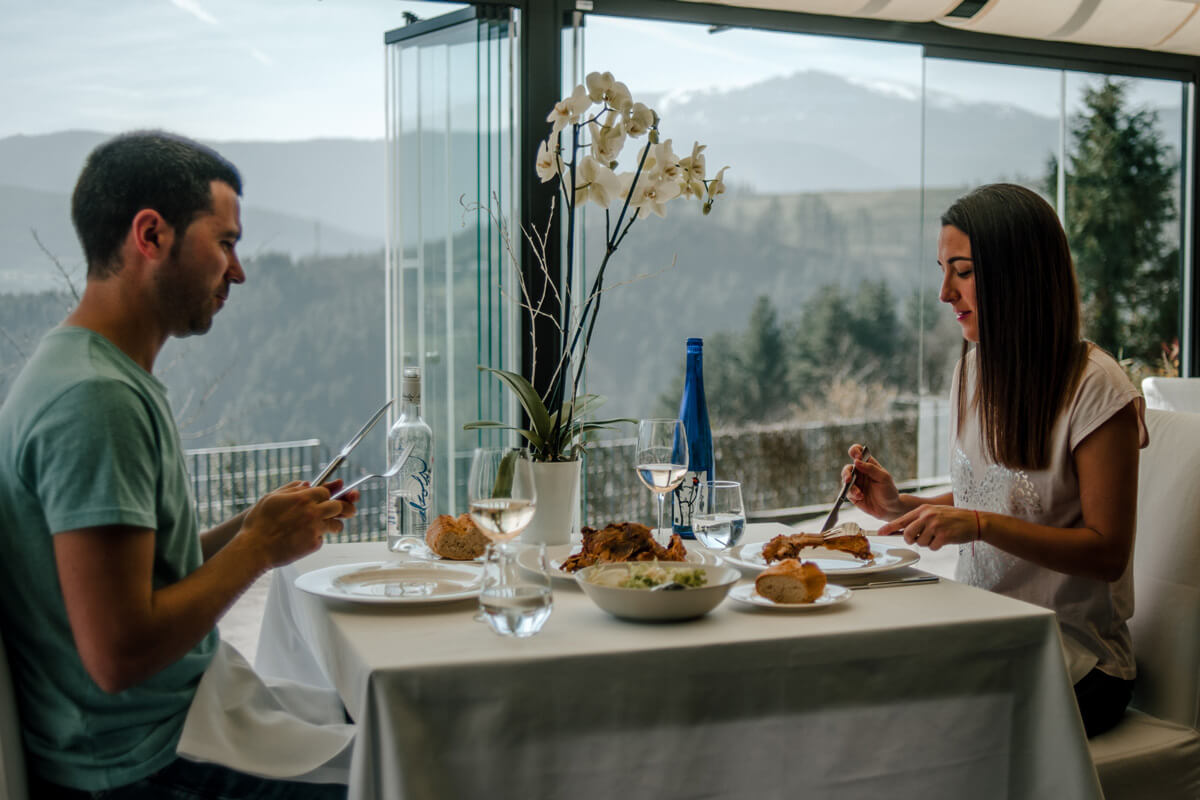 Tres planes románticos para disfrutar en pareja - Cena romántica